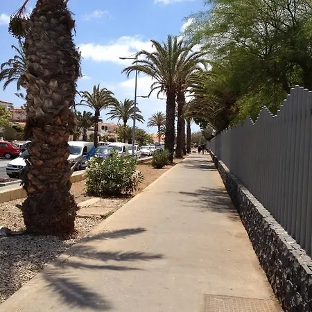 Апартаменты Geranios *